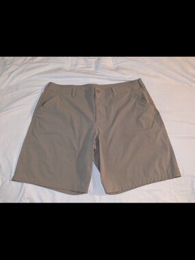 Under Armour Men's Flat-Front Performance Shorts - Taupe